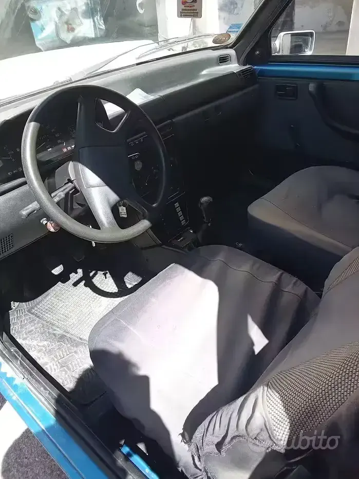 Usata Fiat Uno 45 CV (33 kW) 1993 Bluazzurro Utilitaria