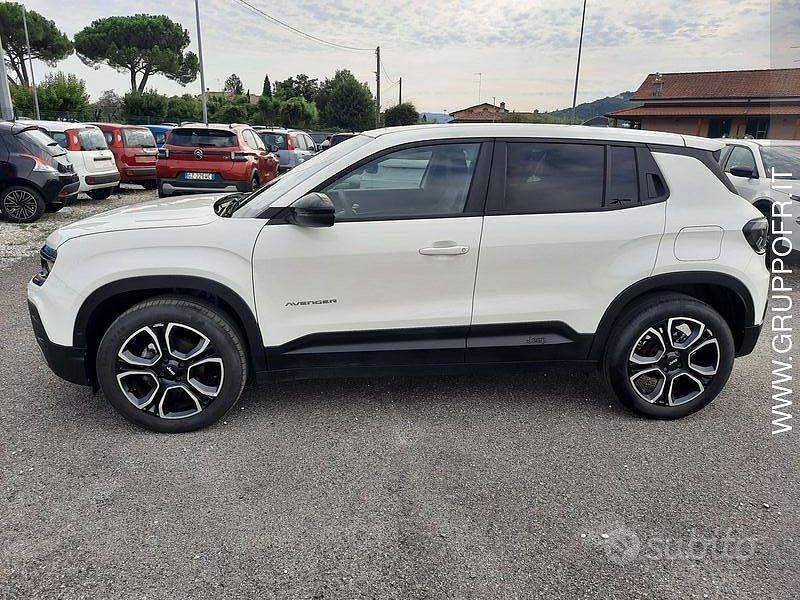 Usata Jeep Avenger Summit 101 CV (74 kW) 2024 Bianco SUV
