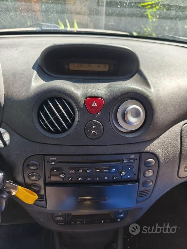 Usata Citroën C2 70 CV (51 kW) 2007 Grigio Utilitaria