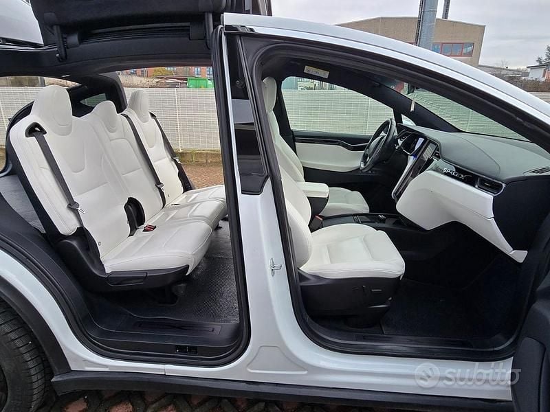 Usata Tesla Model X Long Range AWD 158 kW (215 CV) 2020 Bianco SUV