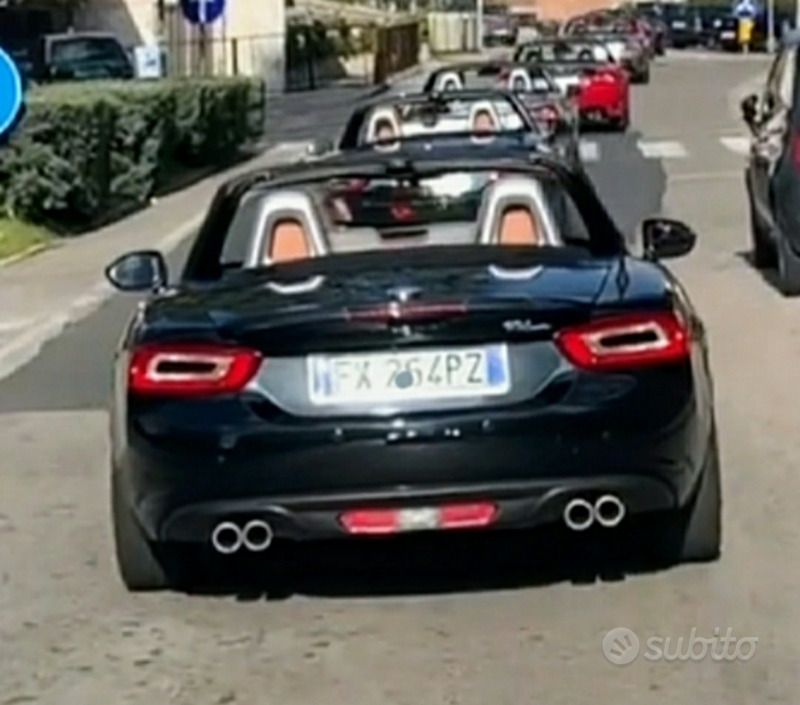 Usata Fiat 124 Spider Lusso 140 CV (102 kW) 2019 Nero Cabrio