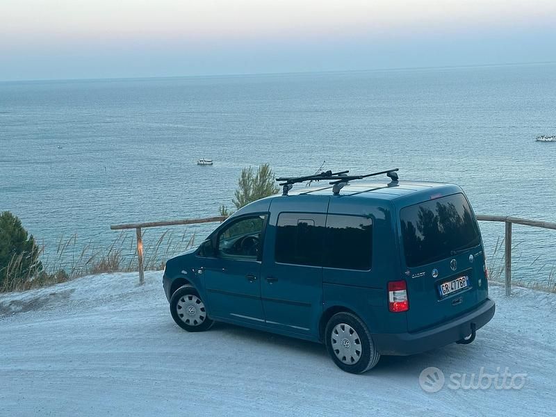 Usata VW Caddy 2008 Verde Monovolume