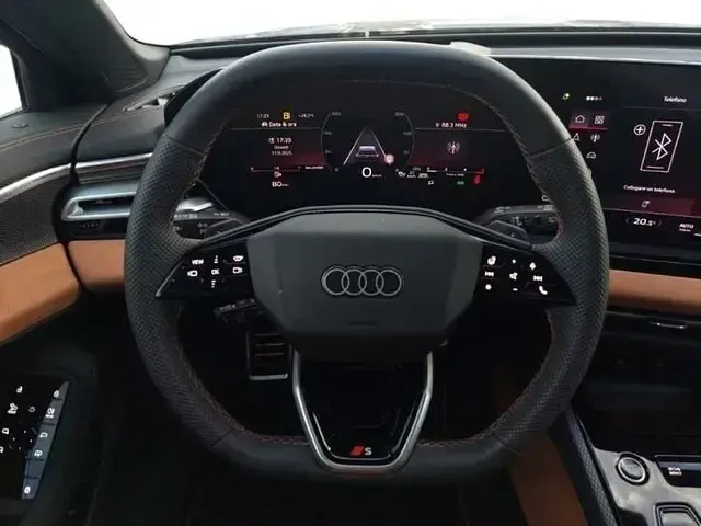 Usata Audi A5 S-Line 204 CV (150 kW) 2024 Grigio Station wagon