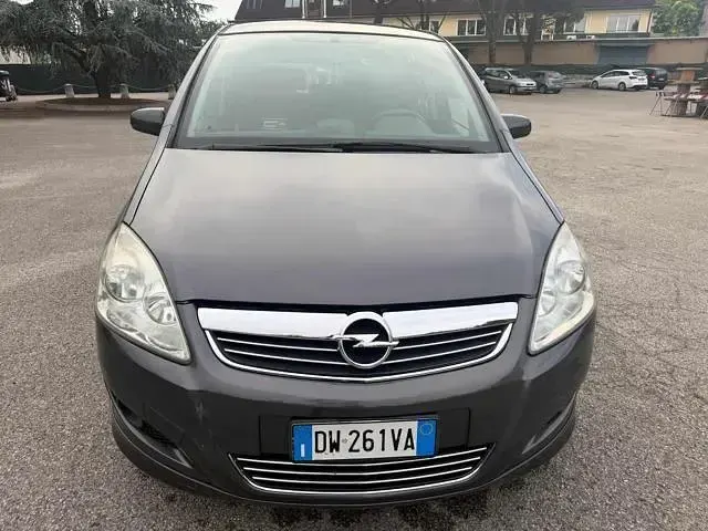 Usata Opel Zafira Tourer Cosmo 149 CV (109 kW) 2013 Nero Monovolume