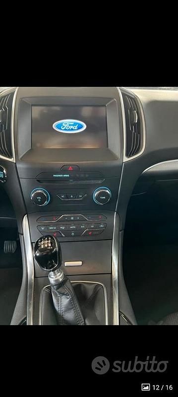 Usata Ford S-MAX S 180 CV (132 kW) 2016 Grigio Monovolume