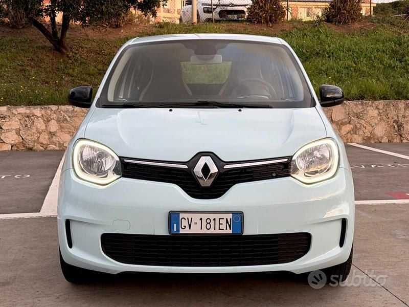 Usata Renault Twingo SE 65 CV (47 kW) 2024 Blu Utilitaria