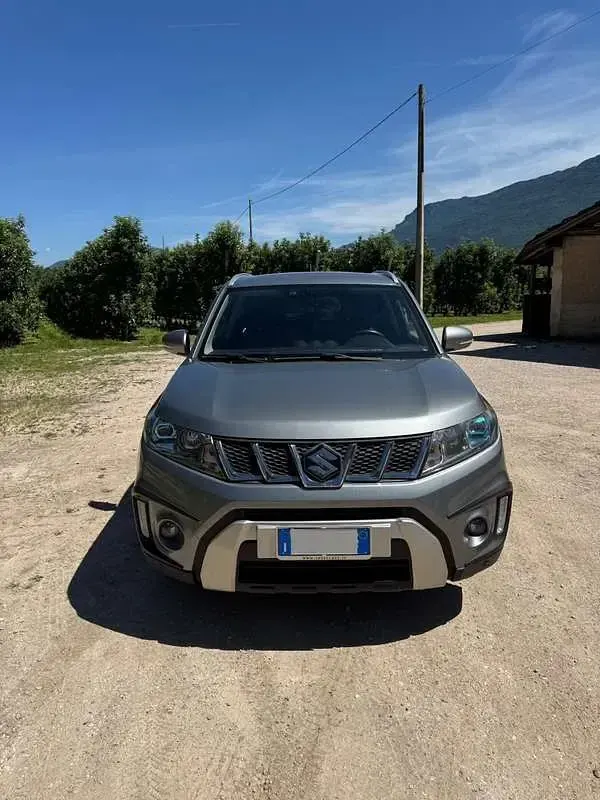 Usata Suzuki Vitara 120 CV (88 kW) 2018 Grigio SUV