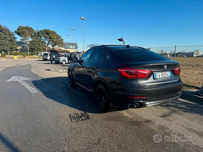 Usata BMW X6 258 CV (189 kW) 2015 Blu SUV