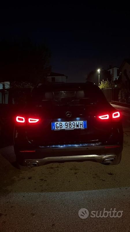 Begagnad Mercedes GLA180 109 HK (80 kW) 2020 Svart SUV
