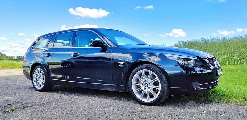 Usata BMW 525 197 CV (144 kW) 2008 Nero Station wagon