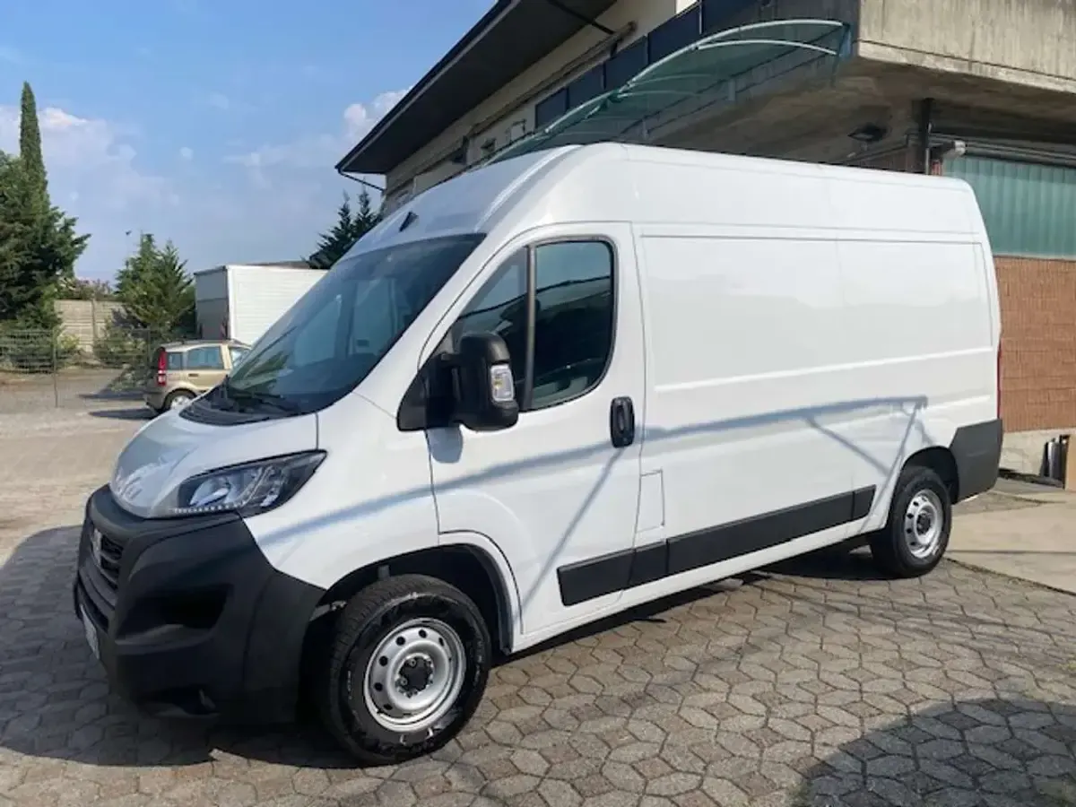 Usata Fiat Ducato 140 CV (102 kW) 2023 Bianco Furgone