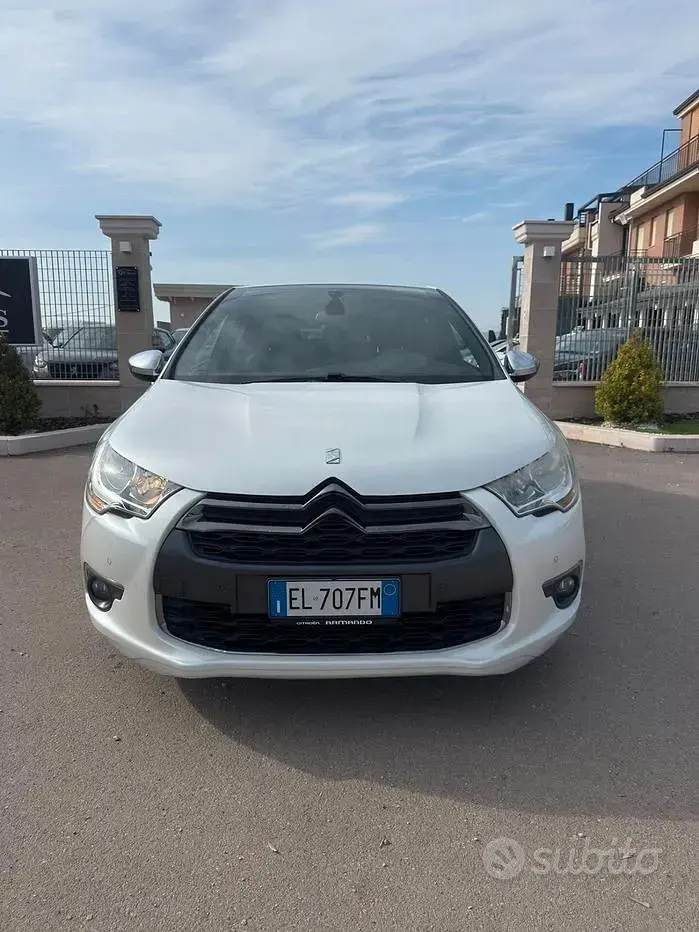 Usata DS Automobiles DS4 Sport Chic 163 CV (119 kW) 2012 Bianco Berlina