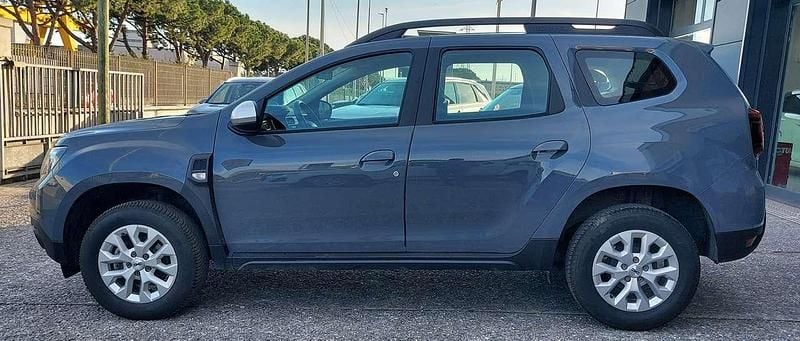 Usata Dacia Duster Comfort 101 CV (74 kW) 2023 Grigio SUV