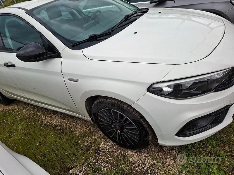 Occasion Fiat Tipo S 95 ch (69 kW) 2022 Blanc Berline