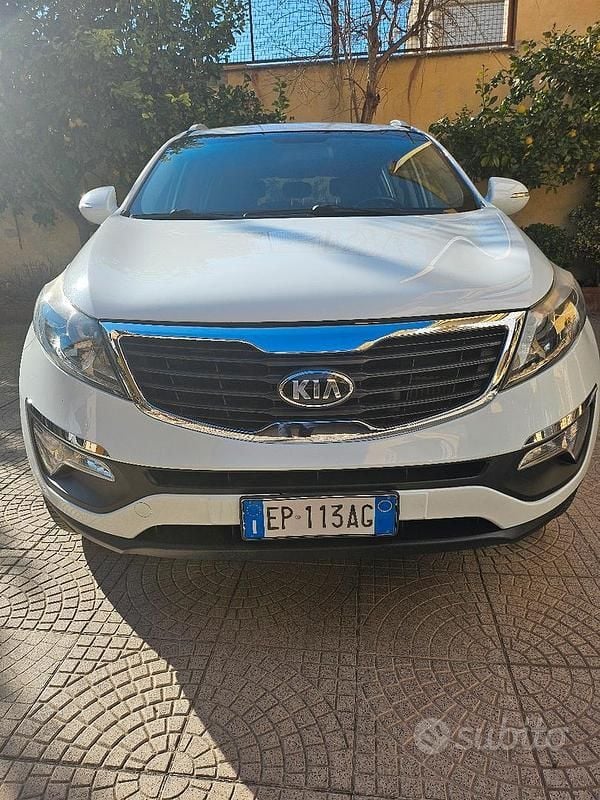 Bianco Usata 2013 Kia Sportage SUV | 9500 € (Buon prezzo) - Immagine 1/4