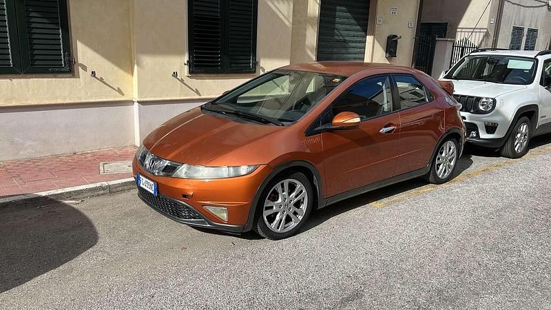 Usata Honda Civic Elegance 140 CV (102 kW) 2007 Berlina
