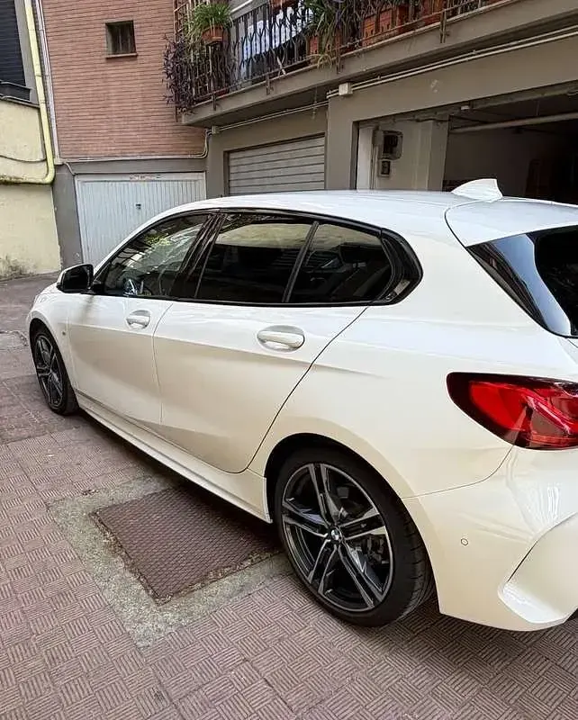Usata BMW 118 M Sport 150 CV (110 kW) 2021 Bianco Berlina