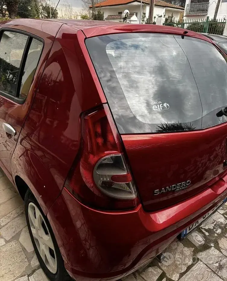 Usata Dacia Sandero 75 CV (55 kW) 2009 Berlina