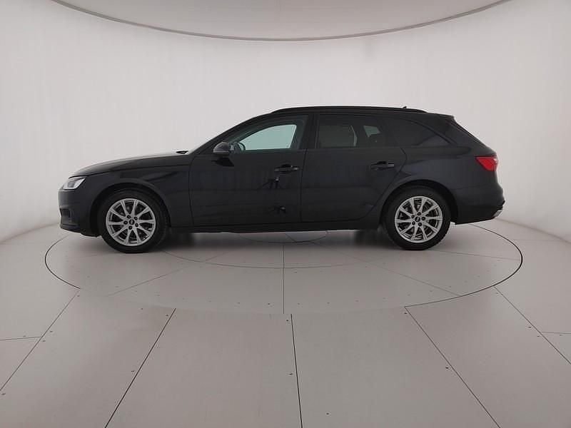 Usata Audi A4 Business 150 CV (110 kW) 2022 0e nero mito metallizzato Station wagon