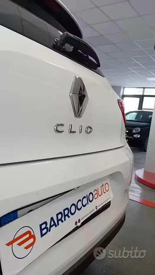 Usata Renault Clio V 100 CV (73 kW) 2021 Bianco Berlina