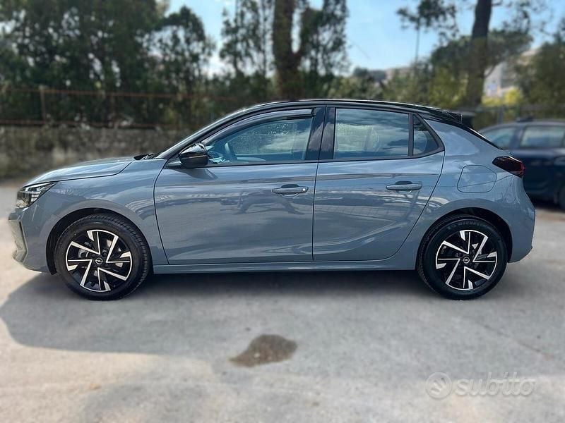 Nuova Opel Corsa Ultimate 100 CV (73 kW) 2025 Grigio Utilitaria