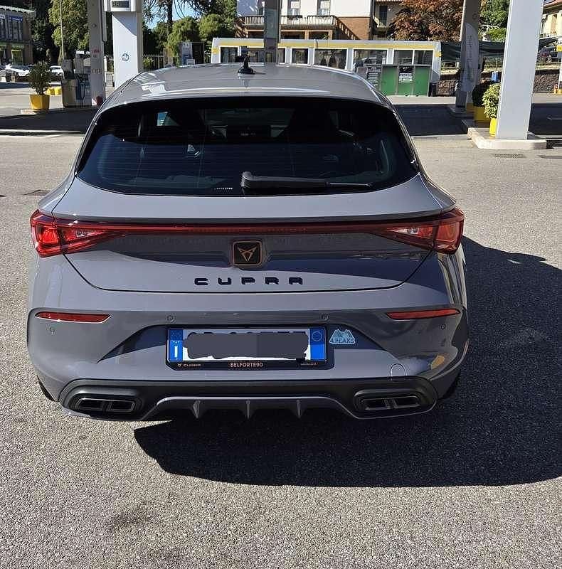 Usata Cupra Leon 150 CV (110 kW) 2024 Berlina