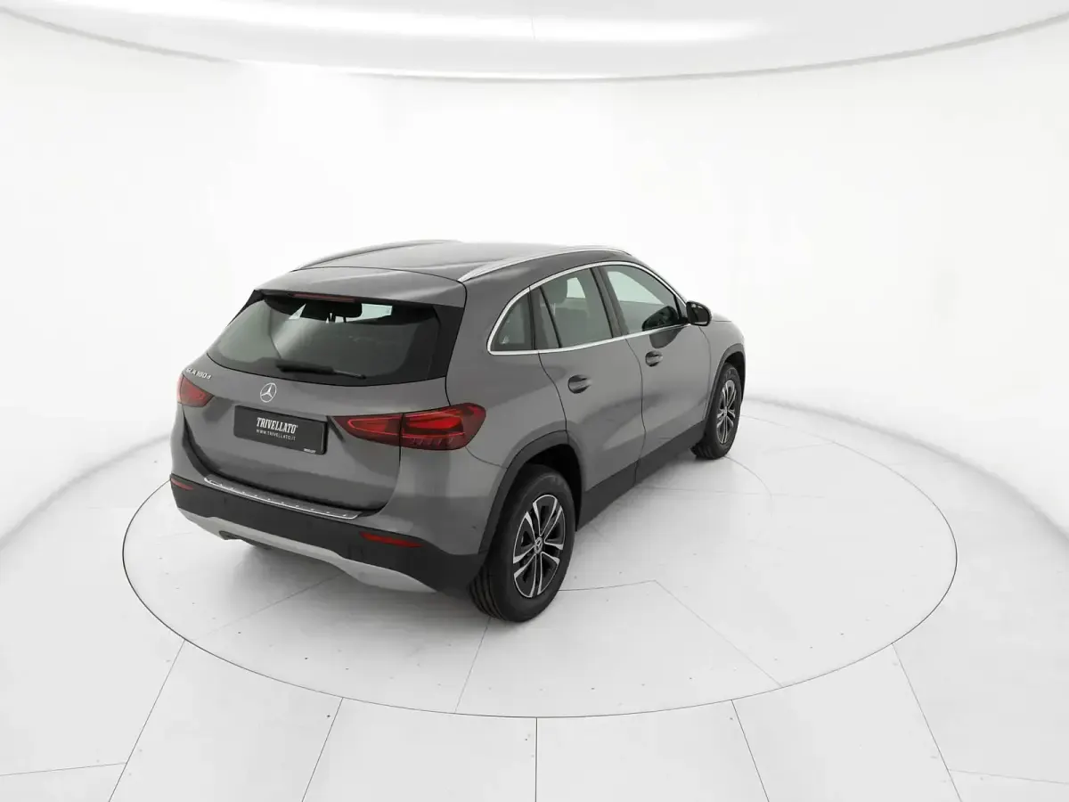 Usata Mercedes GLA180 Advanced 116 CV (85 kW) 2024 Grigio SUV
