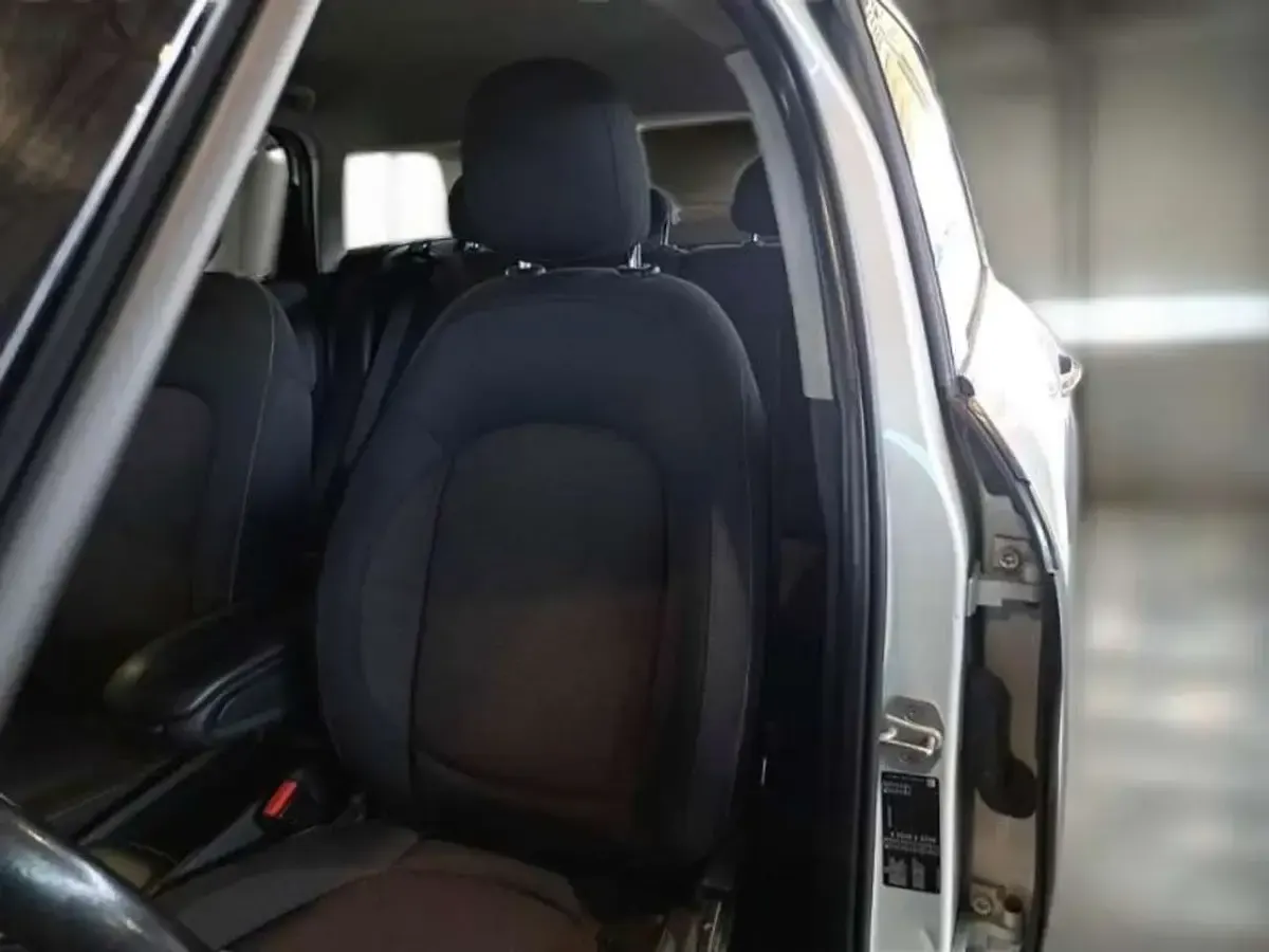 Usata Mini Cooper D Business 150 CV (110 kW) 2021 Grigio Utilitaria