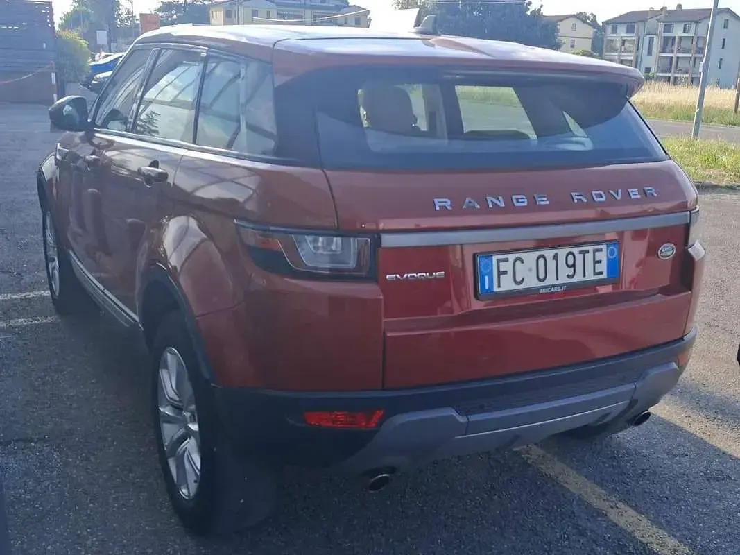 Usata Land Rover Range Rover evoque SE Dynamic 179 CV (131 kW) 2016 Rosso SUV