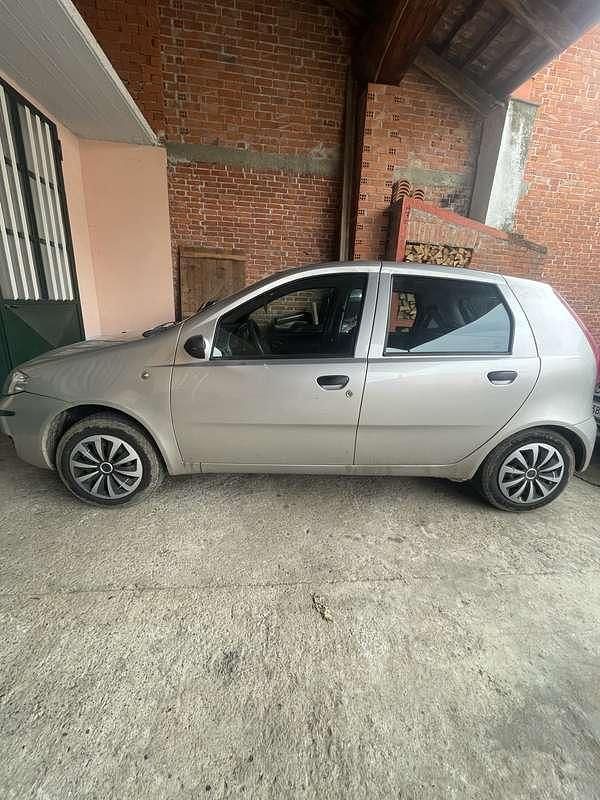 Usata Fiat Punto Active 60 CV (44 kW) 2007 Berlina