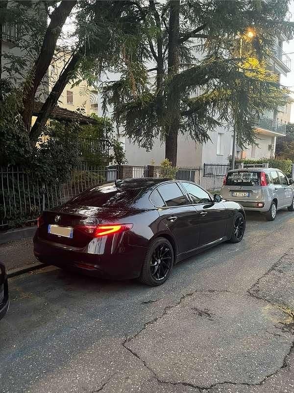 Usata Alfa Romeo Giulia Executive 160 CV (117 kW) 2018 Berlina