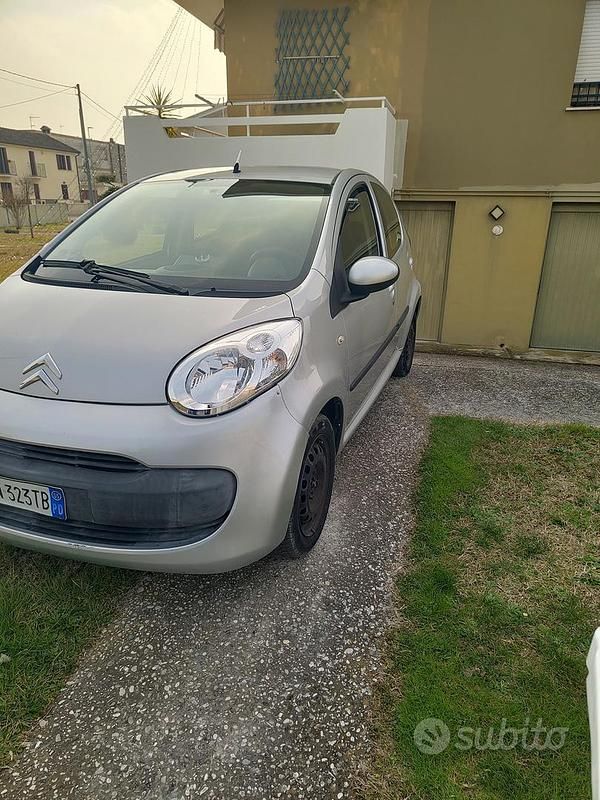 Second-hand Citroën C1 68 CP (50 kW) 2005 Gri Hatchback