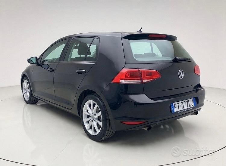Usata VW Golf VII Highline 110 CV (80 kW) 2016 Nero Utilitaria
