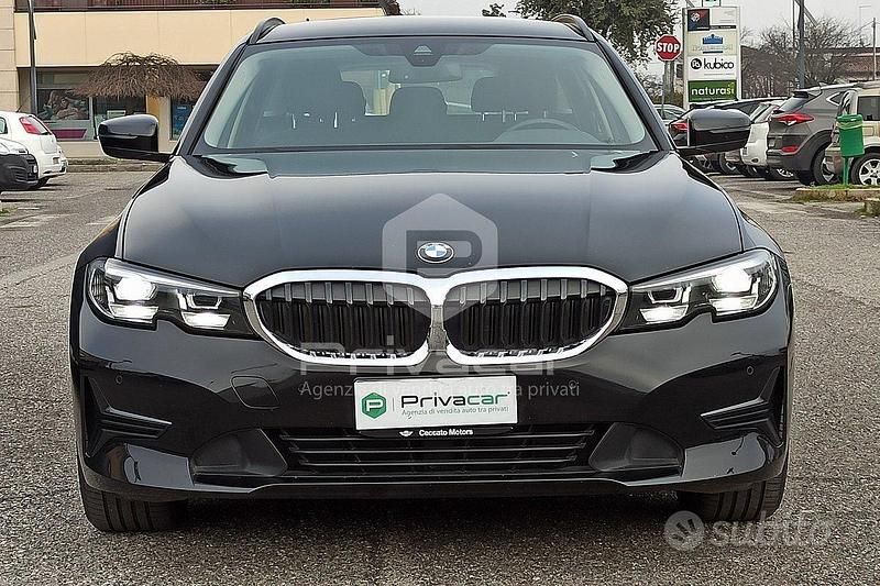 Usata BMW 320e Advantage 190 CV (139 kW) 2020 Nero Station wagon