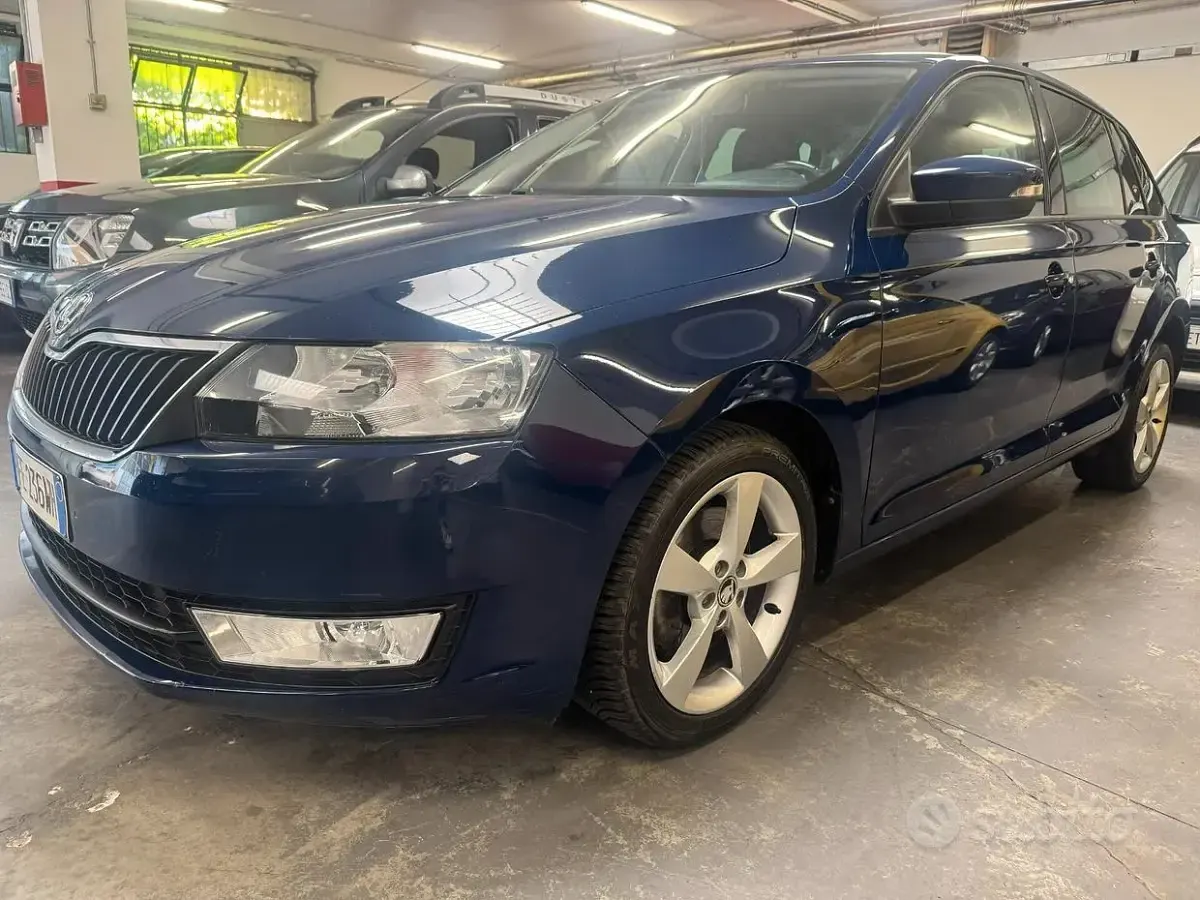 Usata Skoda Rapid Ambition 115 CV (84 kW) 2016 Blu Utilitaria