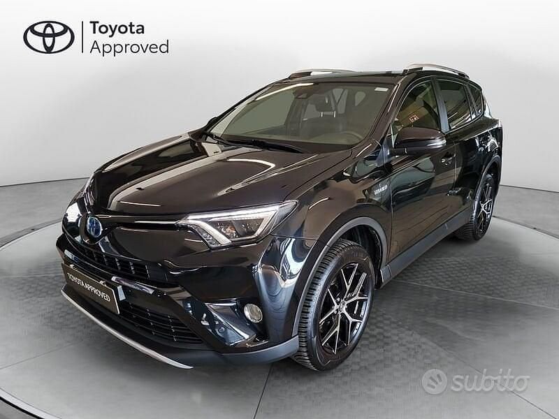 Usata Toyota RAV4 Hybrid Style 197 CV (144 kW) 2017 Nero SUV
