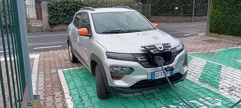 Usata 2021 Dacia Spring Comfort Plus Utilitaria | 6999 € (Super prezzo) - Immagine 1/4