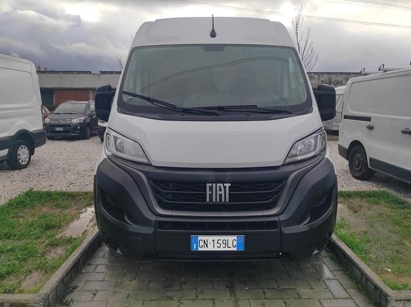 Usata Fiat Ducato 33 119 CV (87 kW) 2023 Bianco Furgone