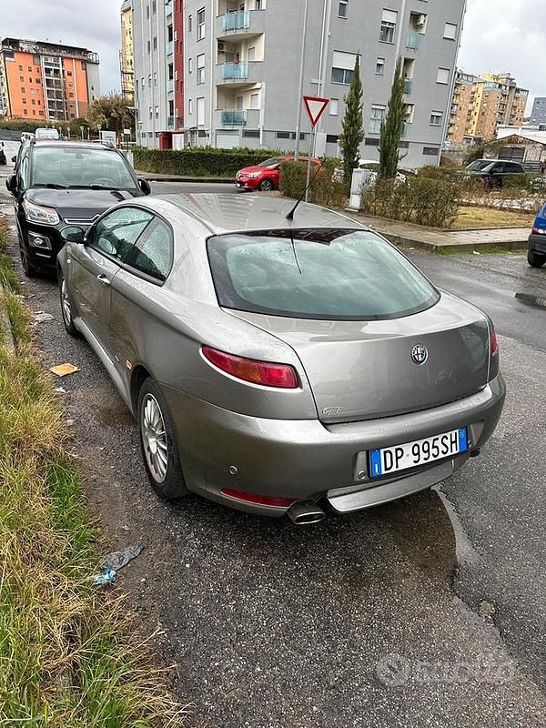 Usata Alfa Romeo GT 140 CV (102 kW) 2008 Grigio Coupé