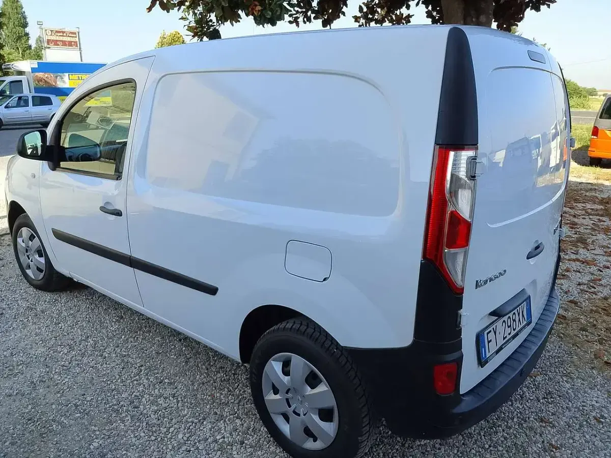 Usata Renault Kangoo 90 CV (66 kW) 2019 Bianco Monovolume