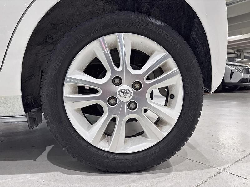 Usata Toyota Aygo X-play 69 CV (50 kW) 2016 Bianco Utilitaria