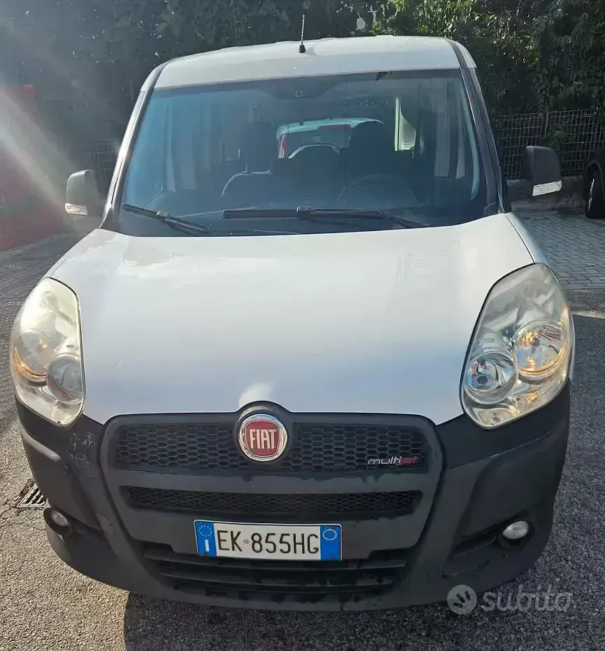 Usata Fiat Doblò Emotion 90 CV (66 kW) 2011 Monovolume