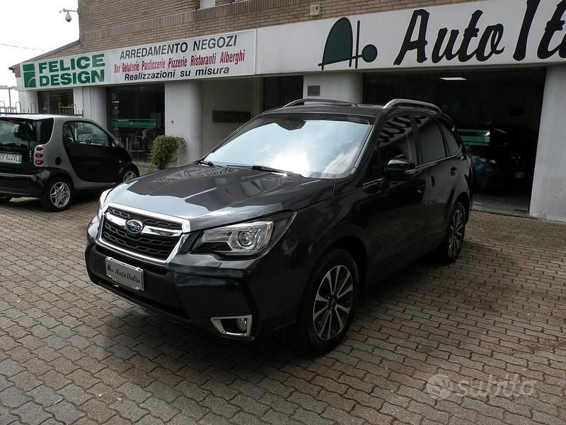 Usata Subaru Forester 150 CV (110 kW) 2017 Grigio SUV