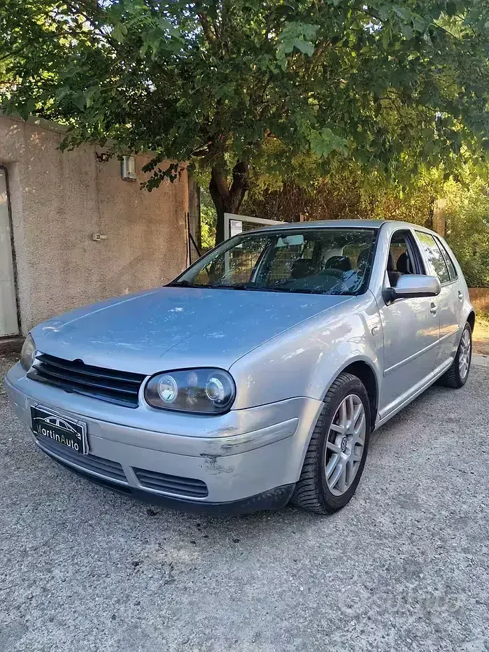Usata VW Golf IV 101 CV (74 kW) 2000 Berlina