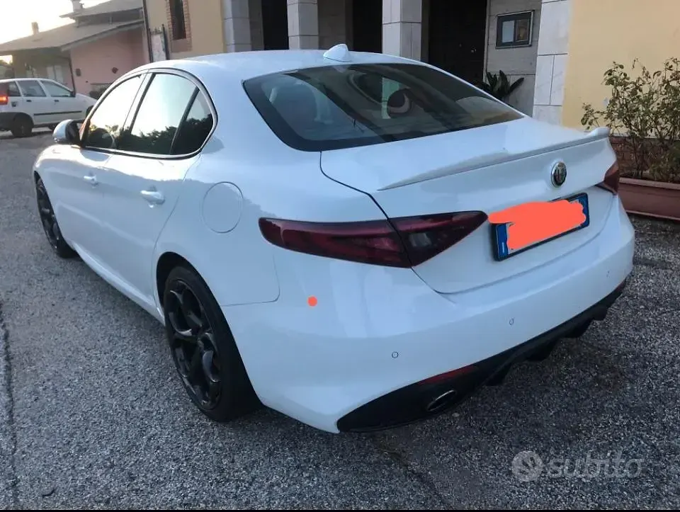Usata Alfa Romeo Giulia Veloce 210 CV (154 kW) 2017 Bianco Berlina