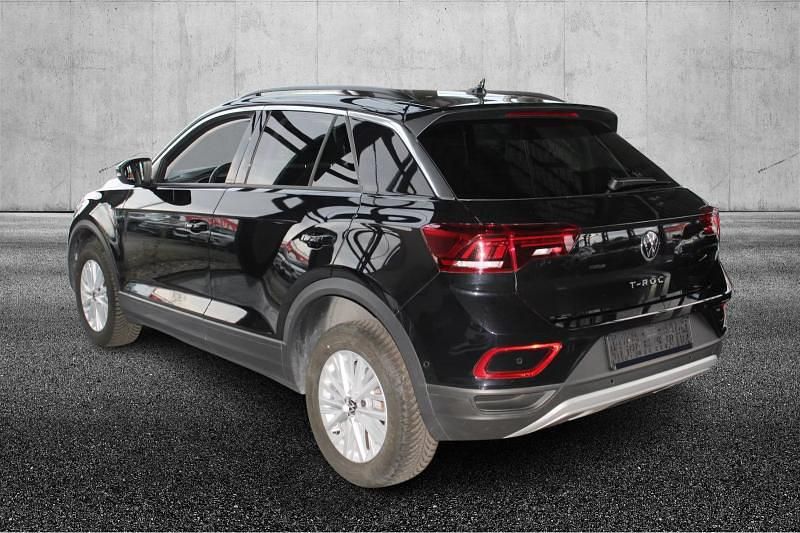 Usata VW T-Roc Life 116 CV (85 kW) 2024 Nero metallizzato SUV