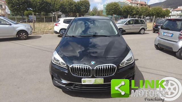 Usata BMW 218 Active Tourer Luxury Line 150 CV (110 kW) 2019 Nero Monovolume