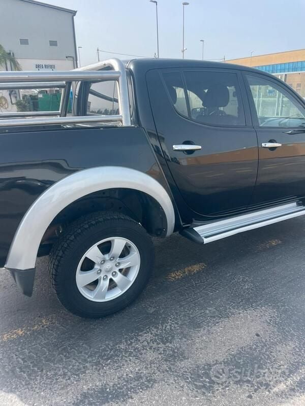 Usata Mitsubishi L200 2006 Nero Pick-up