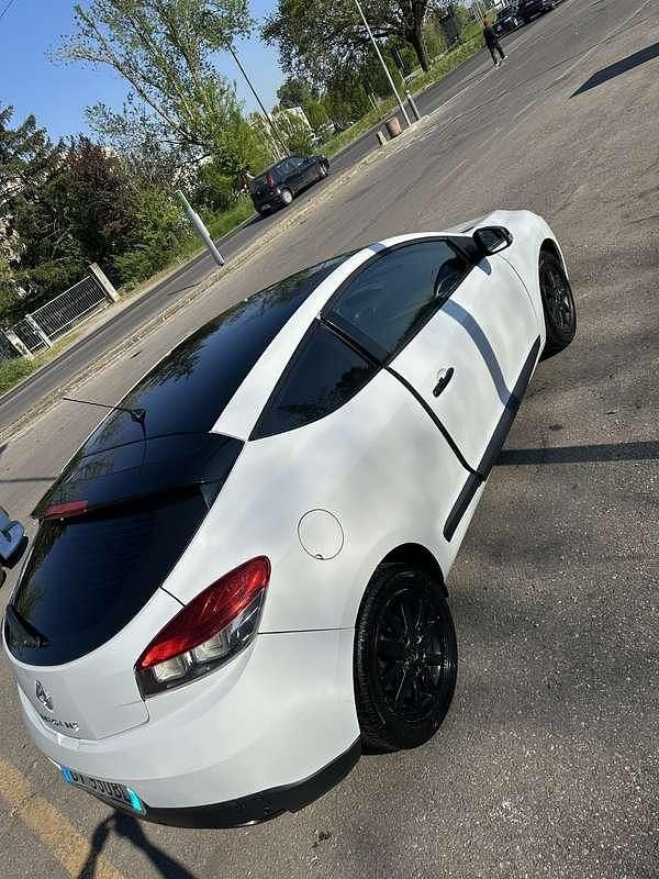 Usata Renault Mégane Dynamique 103 CV (75 kW) 2010 Berlina