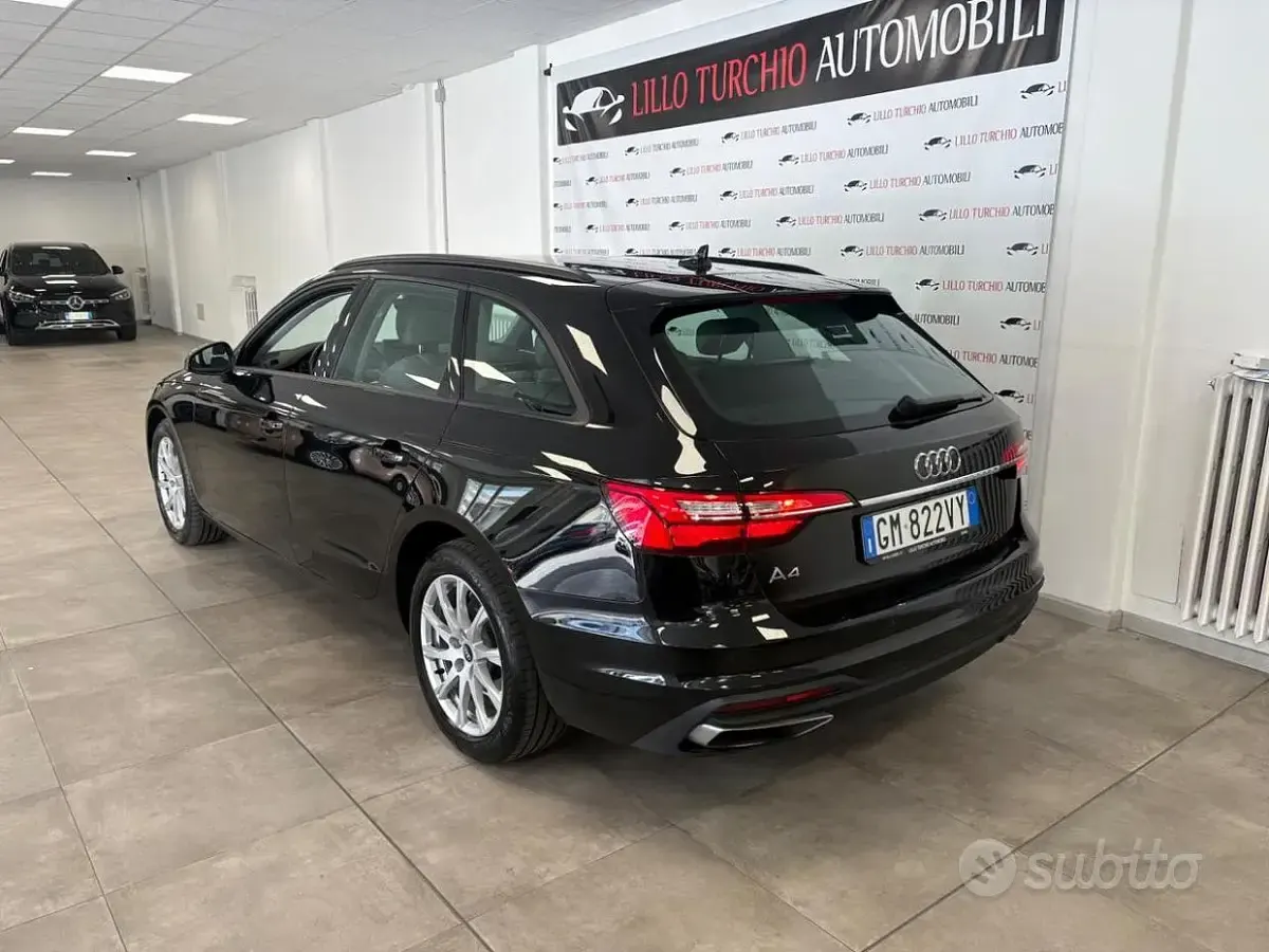Usata Audi A4 Business 163 CV (119 kW) 2023 Nero Station wagon